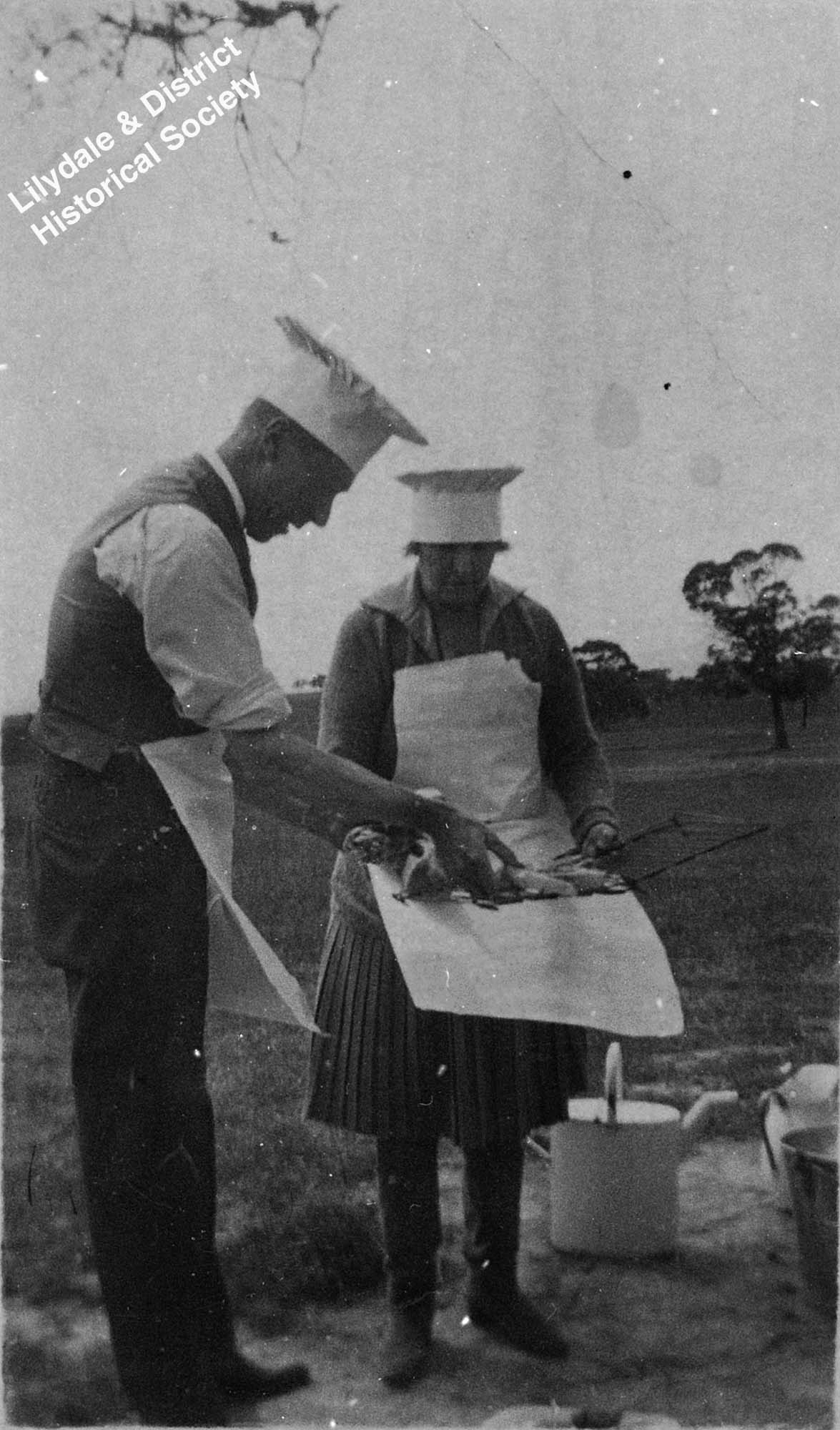 01260 Melba as a chef, 1927.